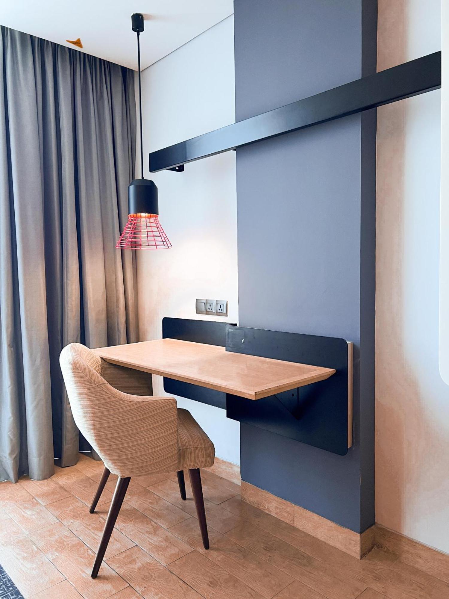 Ibis Styles Batam Nagoya Hotell Exteriör bild