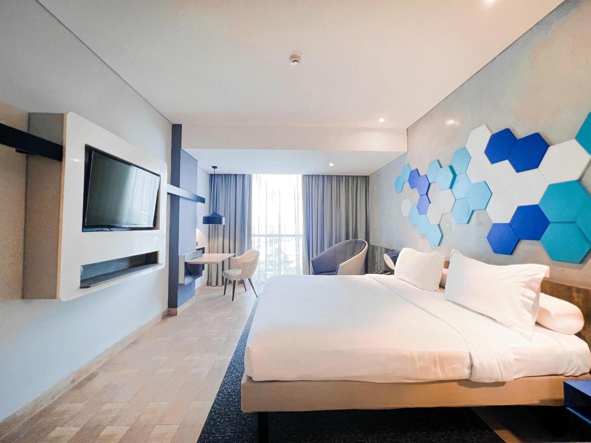Ibis Styles Batam Nagoya Hotell Exteriör bild